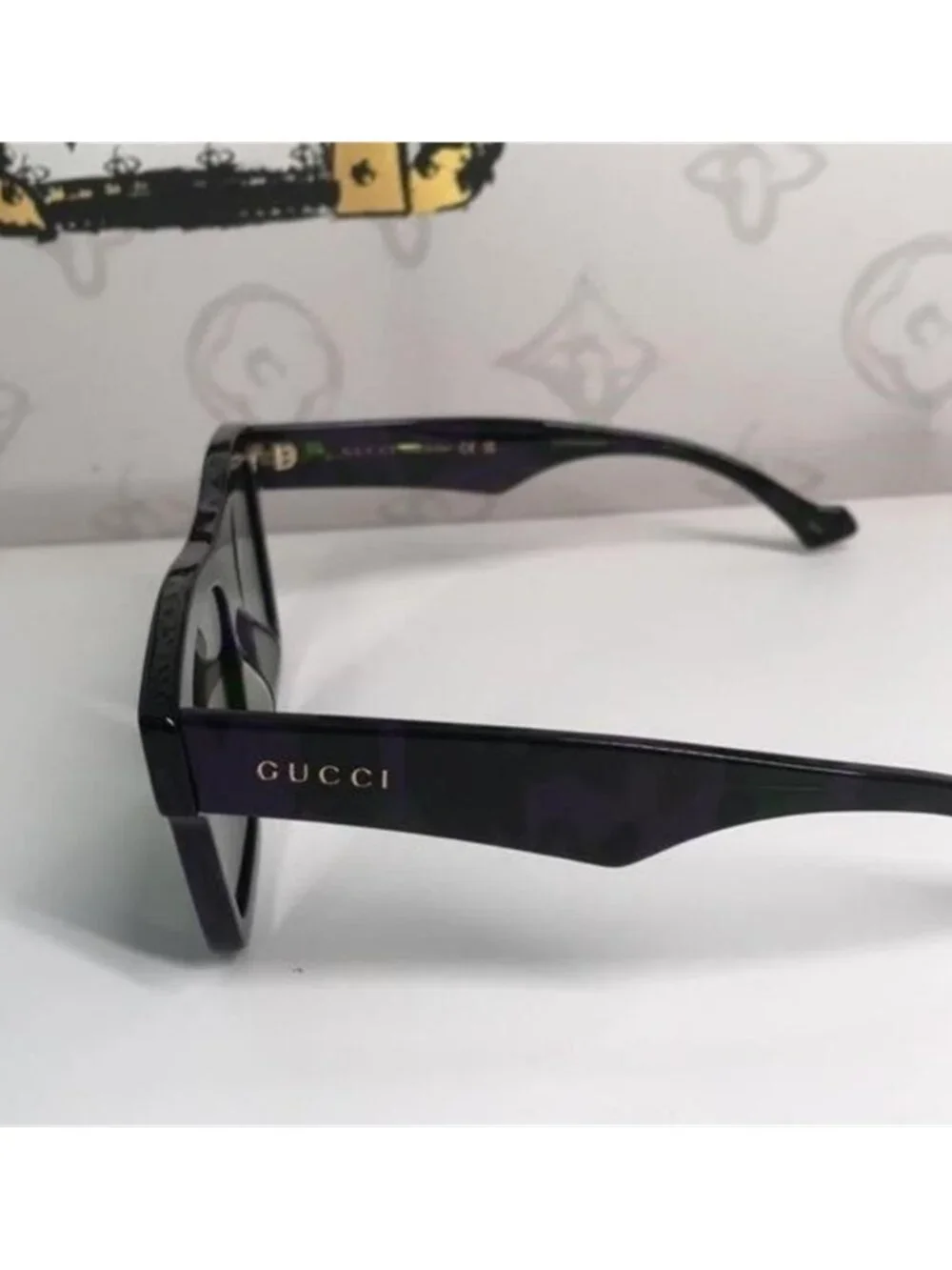 New Authentic Gucci Black and Purple Sunglasses GG0962S 014